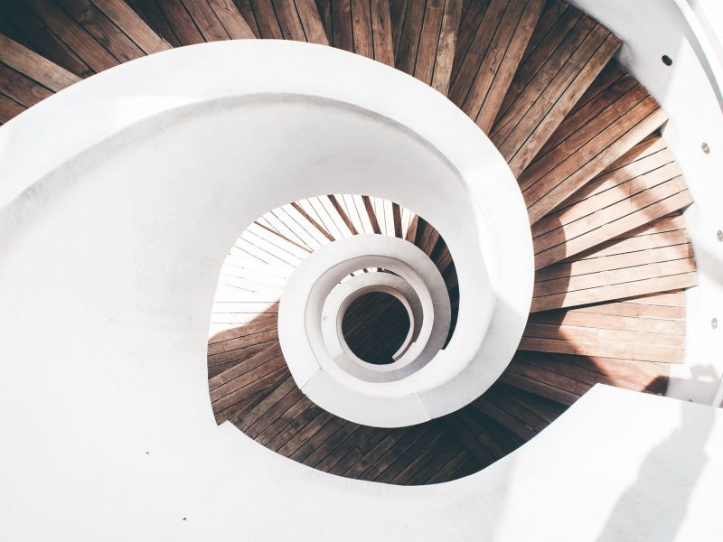 Schody spiralne – nowoczesne rozwiązanie dla domu