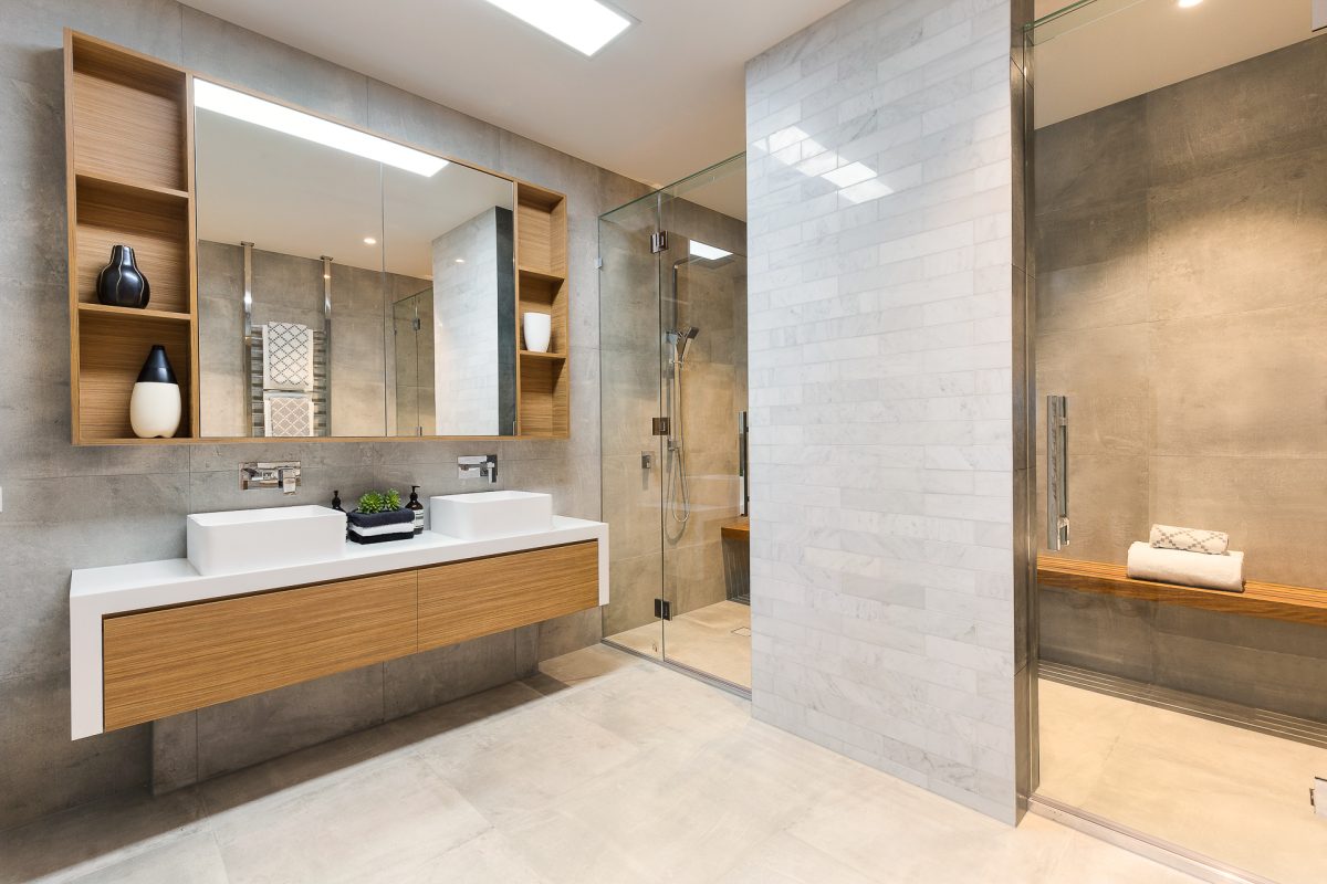 Szafki łazienkowe z lustrem – dlaczego warto się na nie zdecydować?  